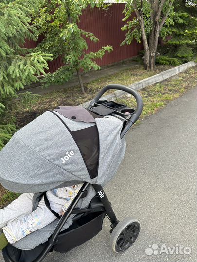 Прогулочная коляска joie