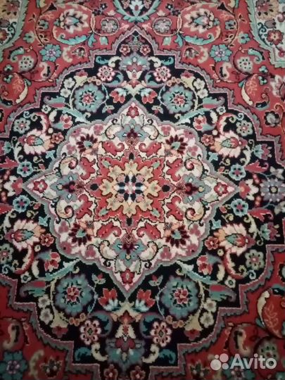 Ковер шерстяной