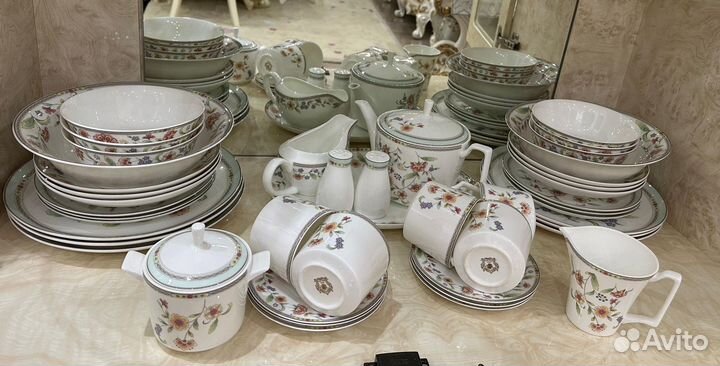 Набор столовой посуды из 6 персон