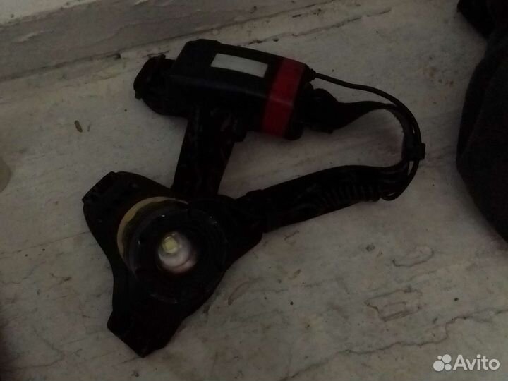 Налобный фонарь аккумуляторный