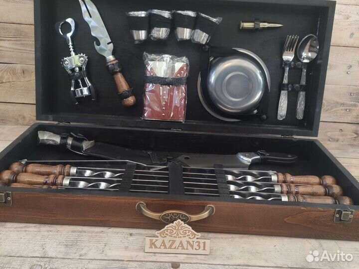 Набор для барбекю в деревянном кейсе
