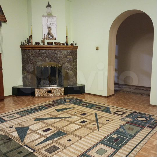 Дом 395 м² на участке 20 сот.