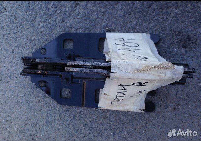 Петля капота Mercedes w164 x164 ML GL