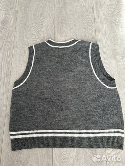 Стильная жилетка для девочки