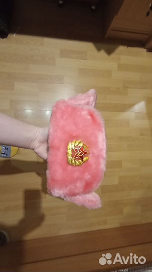 Розовая шапка ушанка СССР
