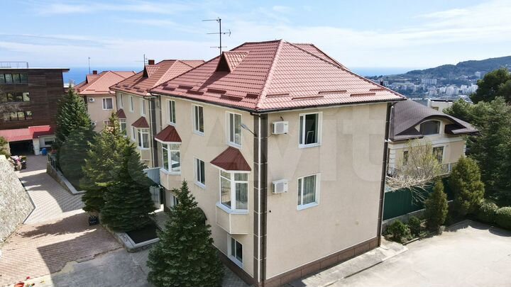 Дом 286,1 м² на участке 6,2 сот.