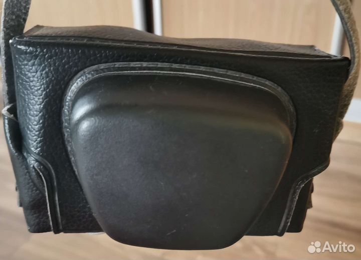 Плёночный фотоаппарат Эликон 35