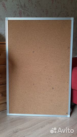 Пробковая доска 60*90 см, б/у