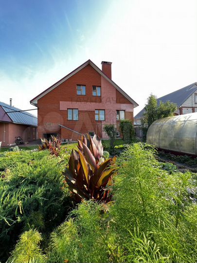 Дом 159 м² на участке 12,5 сот.