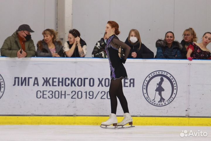 Тренер по катанию на коньках