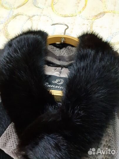 Пальто женское зимнее52- 54 с норкой