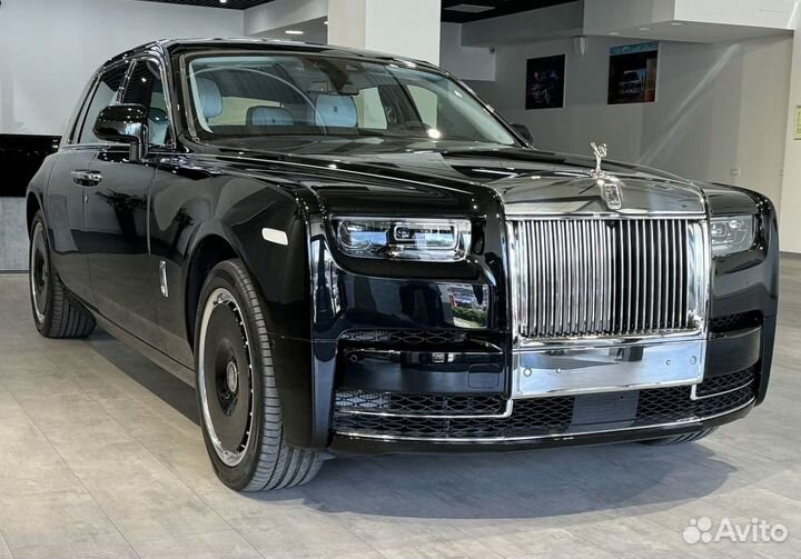 Rolls-Royce Phantom 6.8 AT, 2023, 32 км