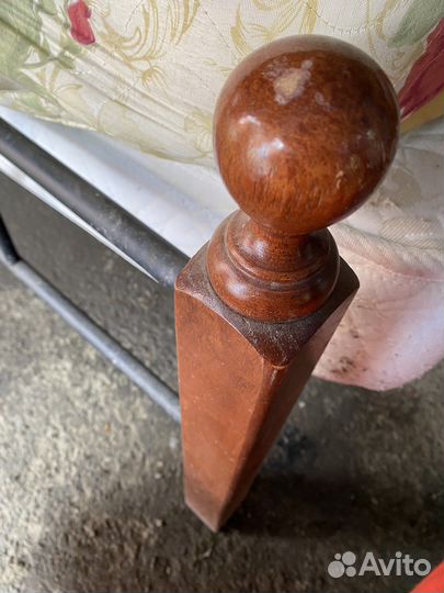 Две кровати двуспальные с матрасом