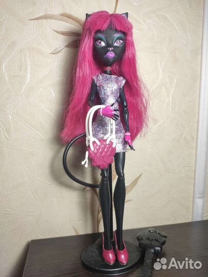 Кукла Монстер Хай Кэтти Нуар