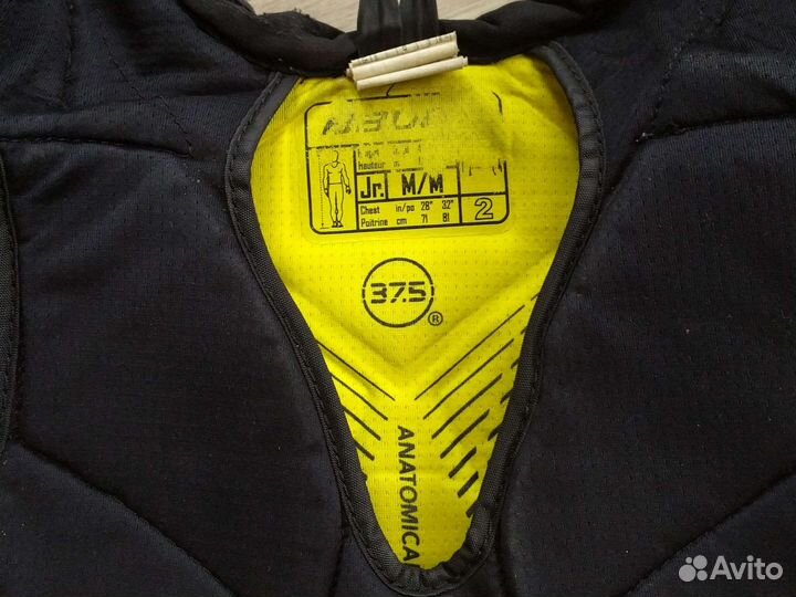 Нагрудник хоккейный jr m