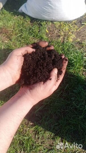 Чернозем и перегной в мешках