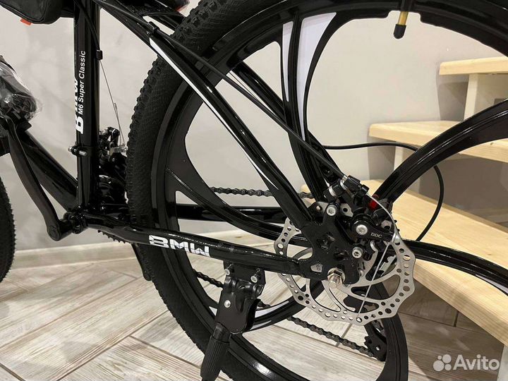 Велосипед на литых дисках