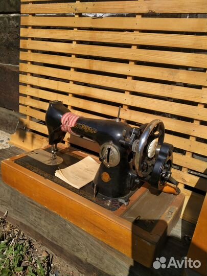 Швейная машинка