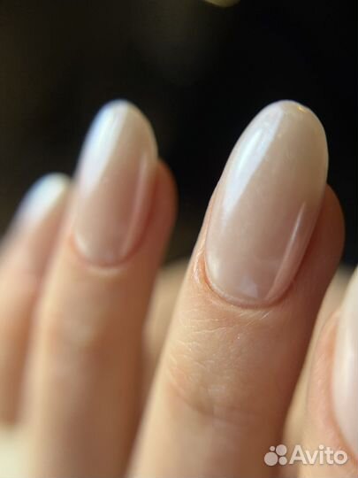 Модель на маникюр с покрытием гель лак