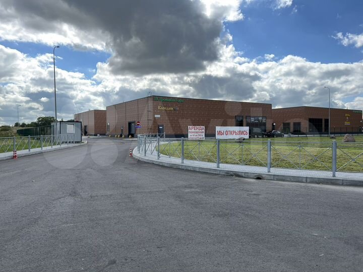 Здание, 100 м²