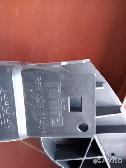 Усилитель переднего бампера Пежо 308