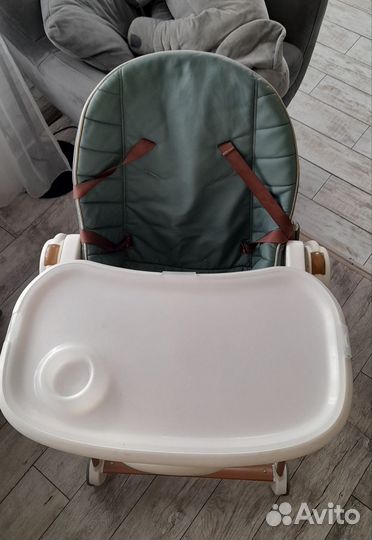 Стульчик для кормления Happy Baby Berny V2