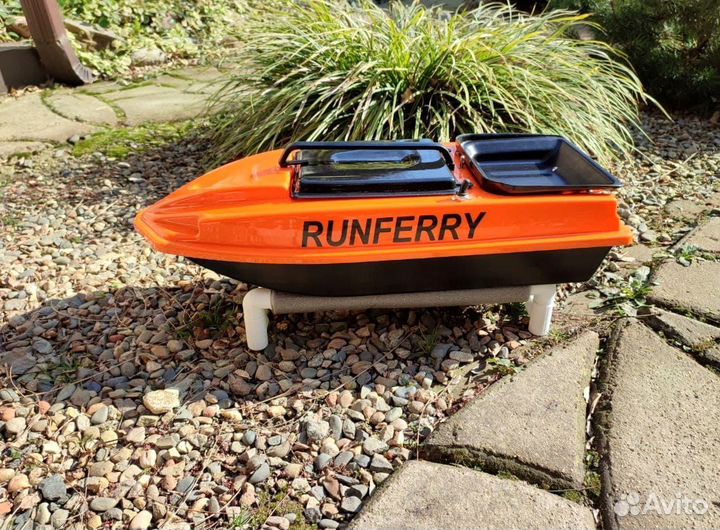 Прикормочный карповый кораблик Ранферри Atom