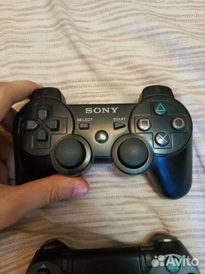 PlayStation 3 Super Slim Hen