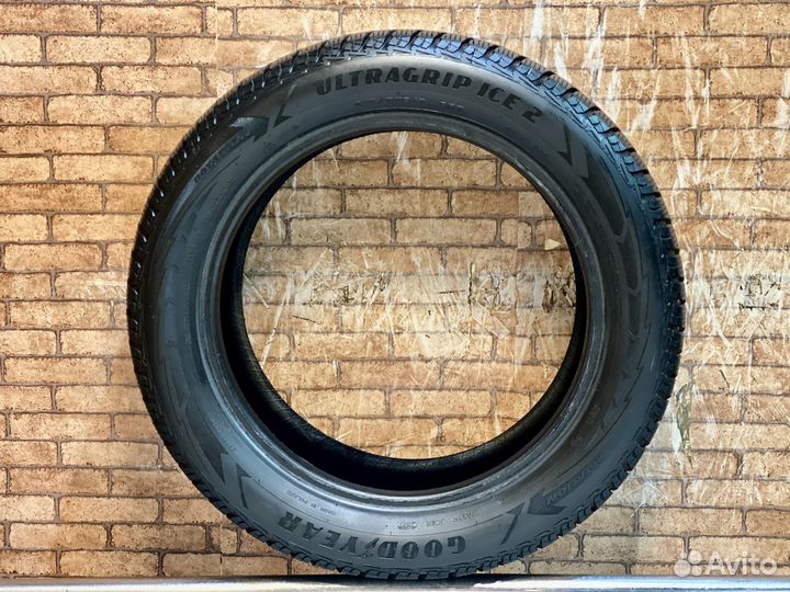 Goodyear UltraGrip Ice 2 215/55 R17