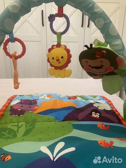 Развивающий коврик жирафики