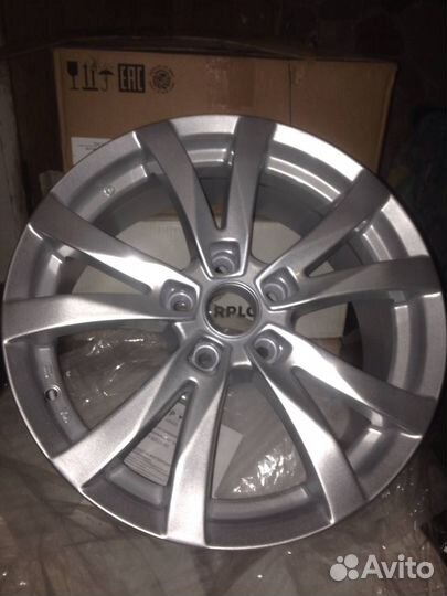 Новые литые R17х7 5х114,3 Тойота Replica (Реплика)