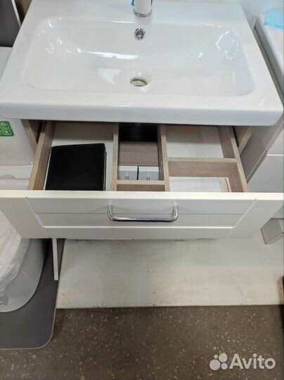 Тумба для ванной комнаты