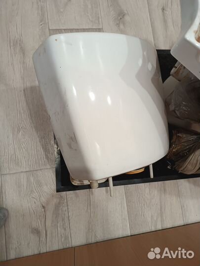 Унитаз с бачком бу