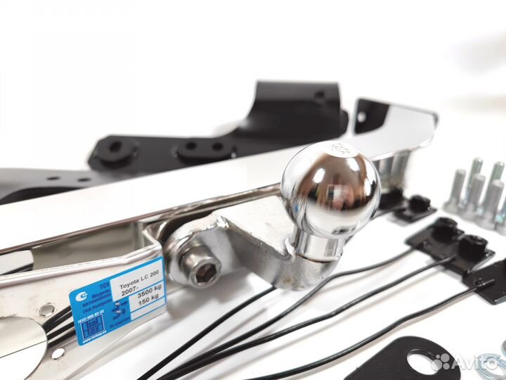 Фаркоп Baltex со штатной электрикой для Toyota Lan