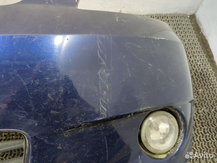 Бампер Toyota Corolla Verso, 2003