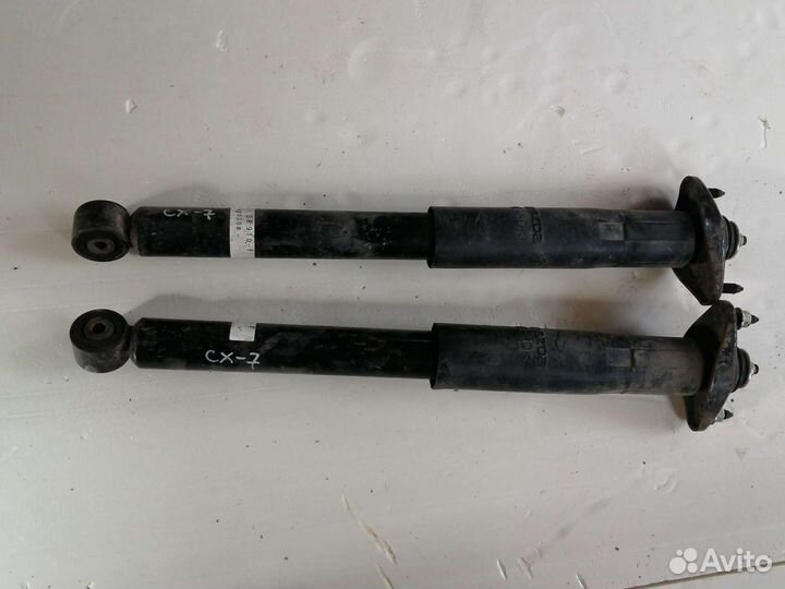 Амортизатор задний mazda сх7 комплект