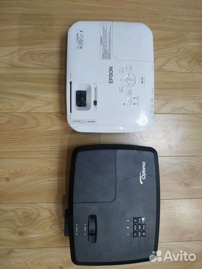 Проектор epson,optoma