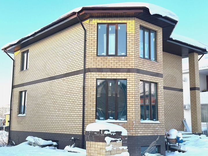 Коттедж 232 м² на участке 5,6 сот.