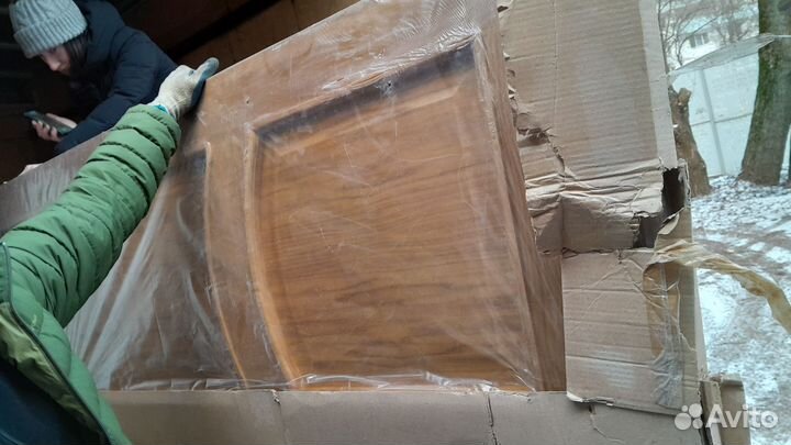 Двери межкомнатные новые,с доборами