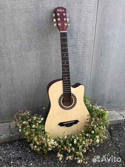 Гитара Belucci б/у
