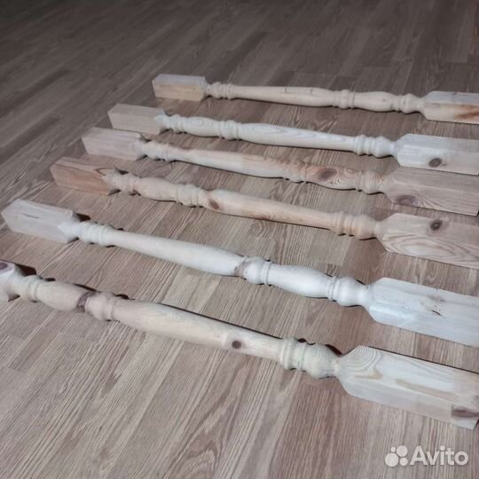 Балясины деревянные новые