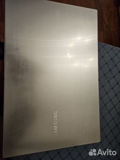 Ноутбук samsung NP300V5A