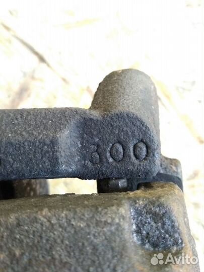 Передние тормозные суппорта Мазда 3 BK