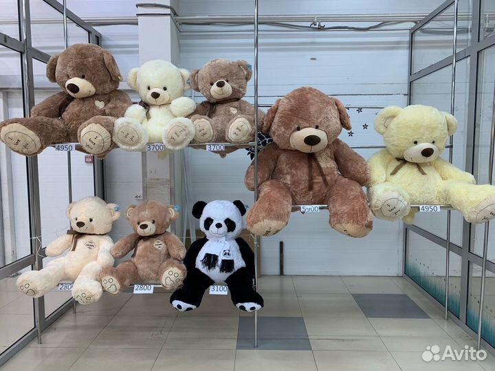 Большой плюшевый мишка