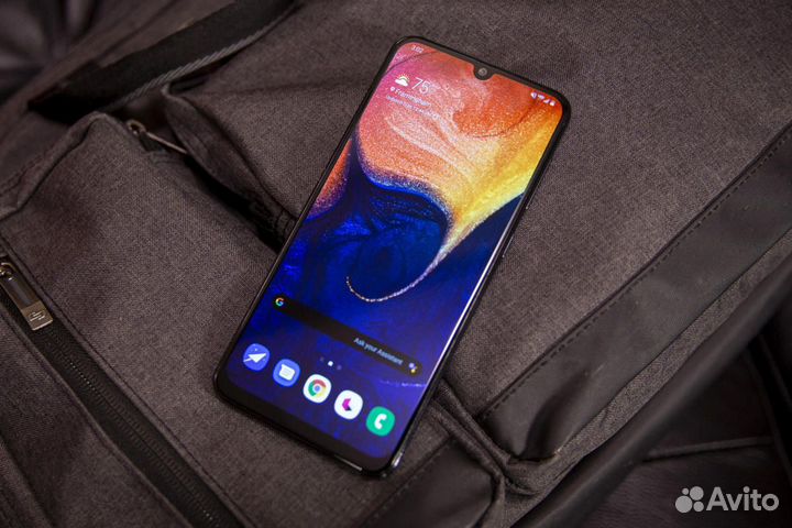 Samsung Galaxy A50, 4/64 ГБ