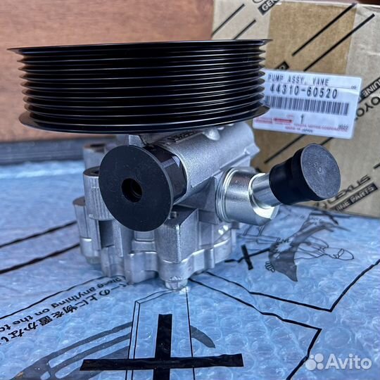 Насос гур Toyota Land Cruiser 200 1UR-FE 3UR-FE