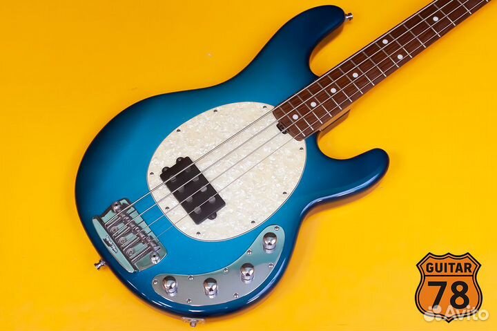 Ernie Ball MusicMan Stingray Blue Dawn USA 2002