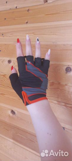 Велосипедные перчатки