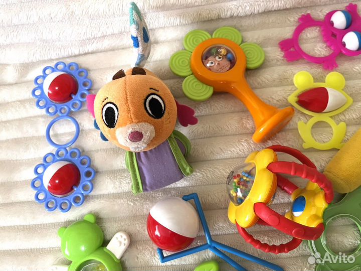Развивающие игрушки для малышей