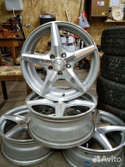 Продам литые диски